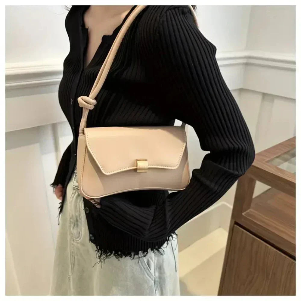 Daphne | Shoulder bag with vintage charm