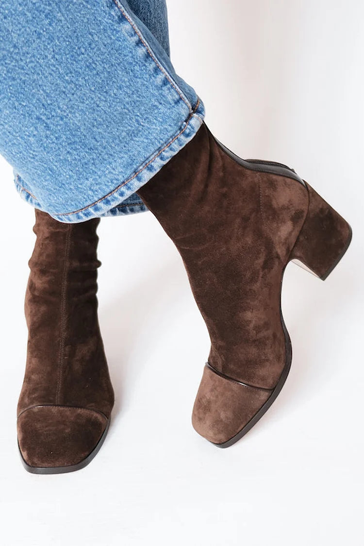 Victoria | Square-toe heeled boots
