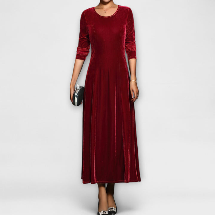 April | Soft velvet dress