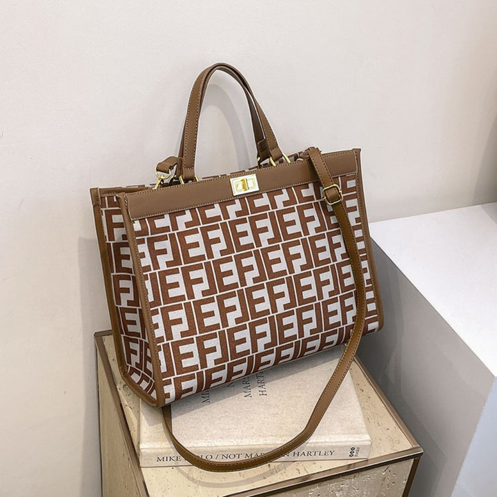 Douceur de Velours Handbag