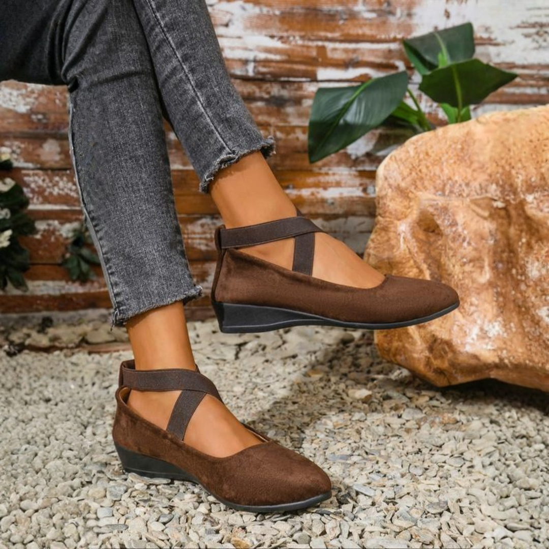 ANGEL | Comfortable, closed-toe wedge shoes