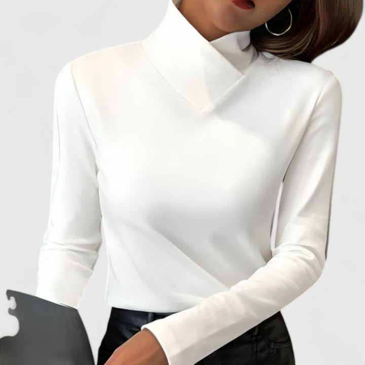 Clear | Elegant turtleneck cut