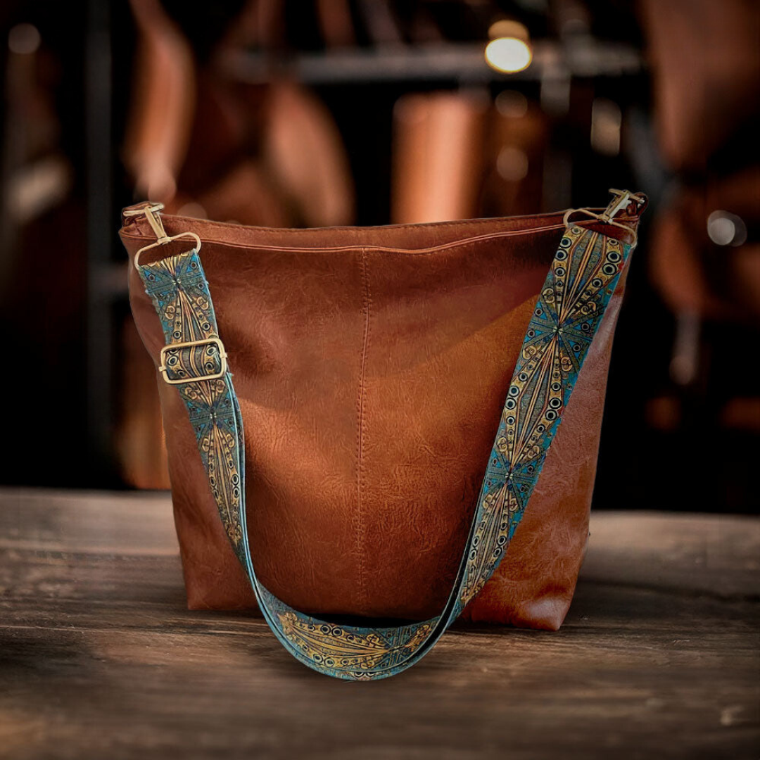 Freya | Timeless vintage shoulder bag