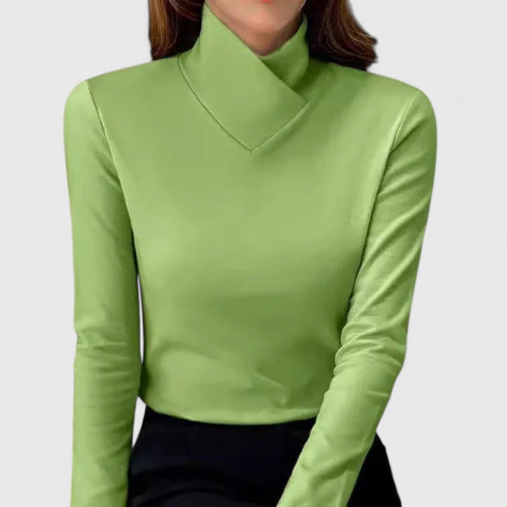 Clear | Elegant turtleneck cut