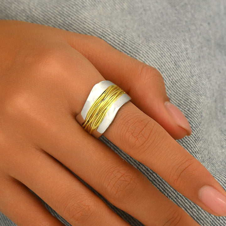 Eyea - Wire Statement Ring