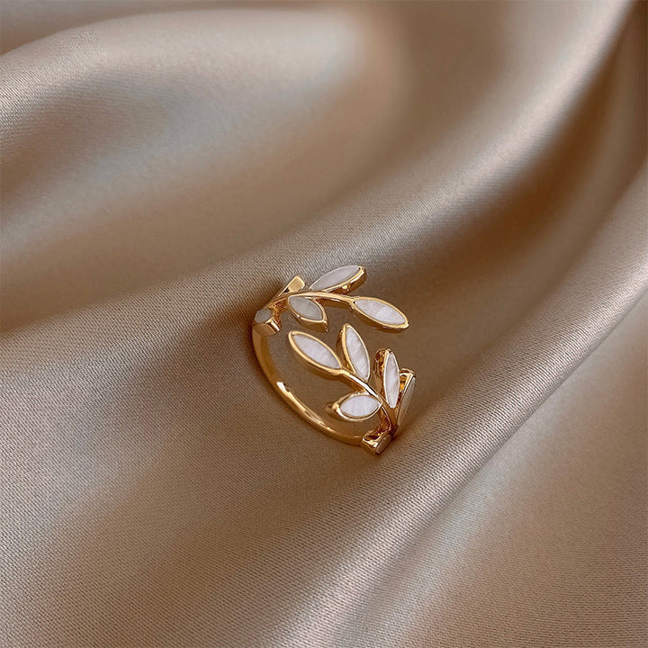 Millie - Graceful Leaf Ring