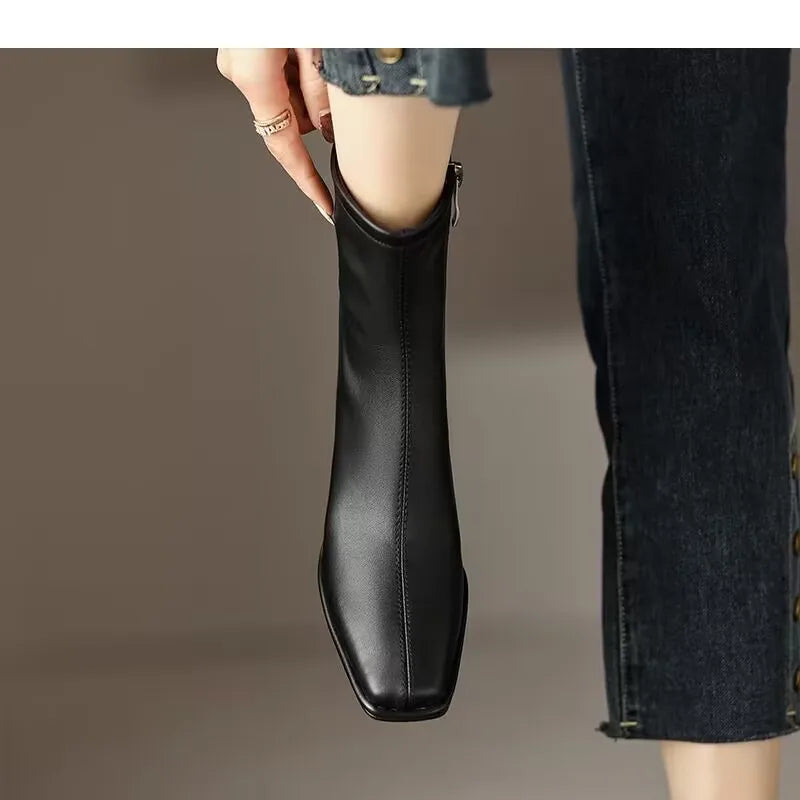 Helyria | Leather ankle boots